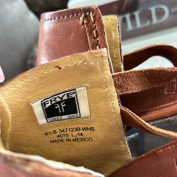 FRYE boho Izzy Artisan Sling Whiskey Washed Vintage Leather booties heels 8.5 - Picture 15 of 16